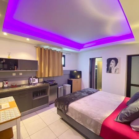 Hostal 170 Room 14 Service Appartement Le Tampon Exterior foto